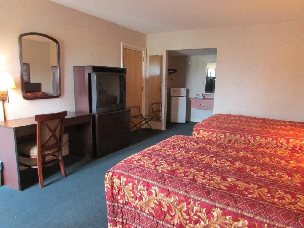 New Valdosta Inn And Suites Стая снимка