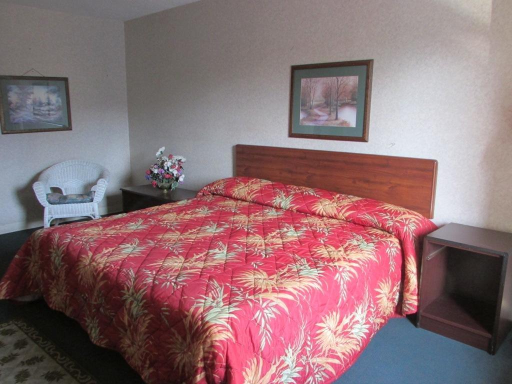 New Valdosta Inn And Suites Екстериор снимка